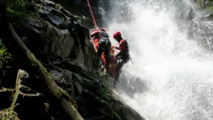 Salvamont: 16 persoane salvate de pe munte în ultimele 24 de ore