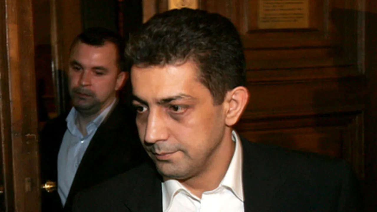 Cornel Şerban şi Petru Pitcovici nu pot părăsi ţara, la fel ca şi Gabriel Popoviciu