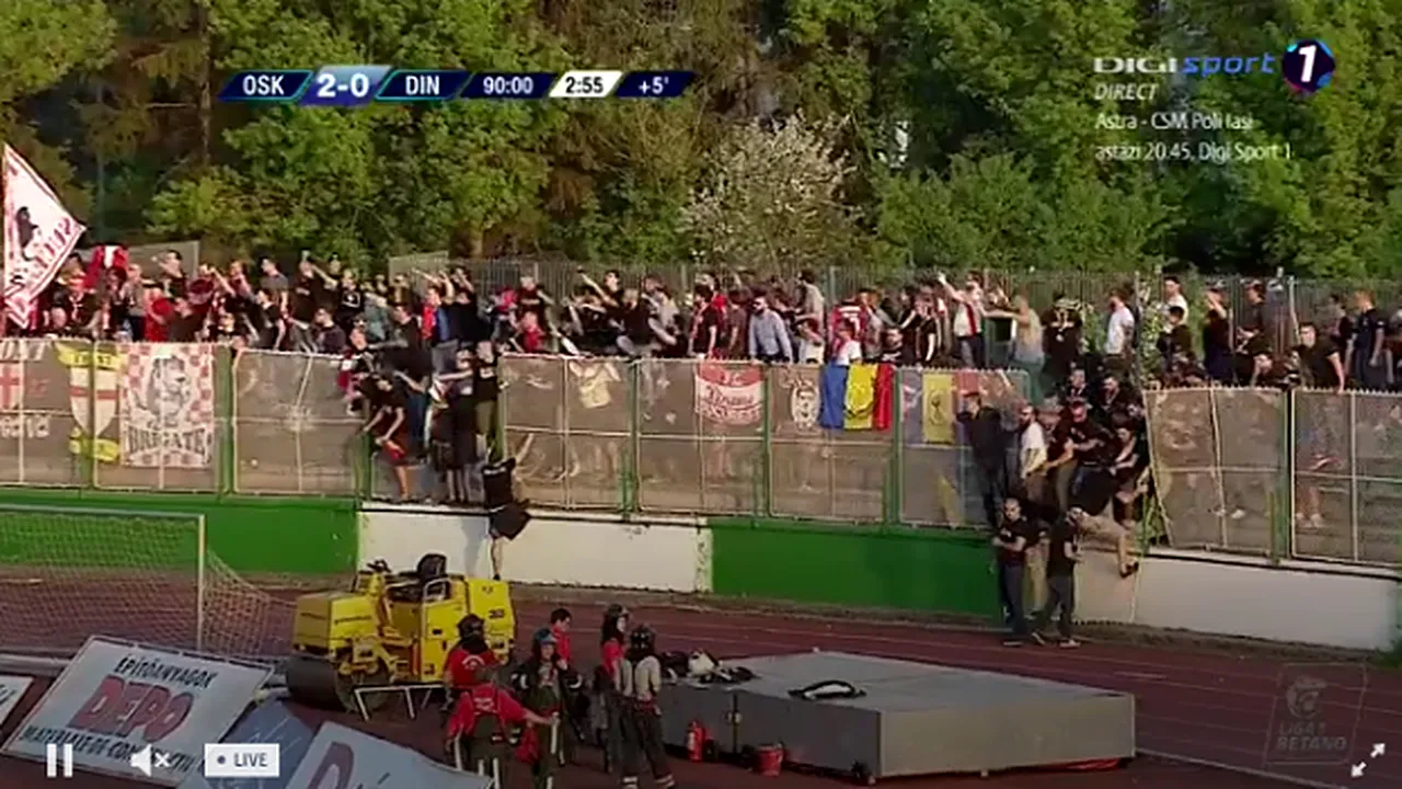 Incidente la meciul Dinamo-Sepsi de la Sfântu Gheorghe! Partida a fost întreruptă, după ce un suporter a intrat pe teren şi a luat un steag al Ungariei/ Jandarmii au folosit gaze lacrimogene