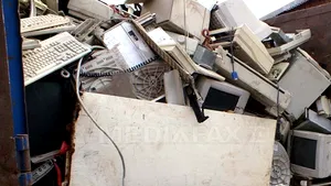 Peste 30% dintre românii din oraşe nu renunţă la echipamentele electrice şi electronice defecte