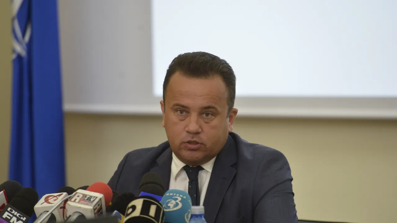 Ministrul Educaţiei propune noi schimbări: Elevul de serviciu pe şcoală trebuie să dispară