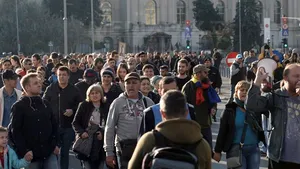 REPORTAJ: Protestatarii bucureşteni l-au trimis pe ministrul de Interne cu 