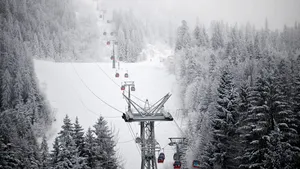 DSU: Risc mare de avalanșă în Munții Făgăraș și Munții Bucegi. Ce trebuie să știe cetățenii?