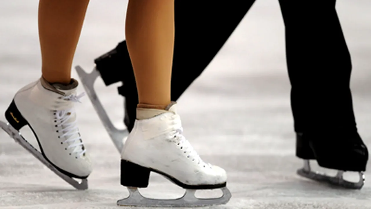 Patinoarul care va fi deschis tot timpul anului, inaugurat la Mangalia