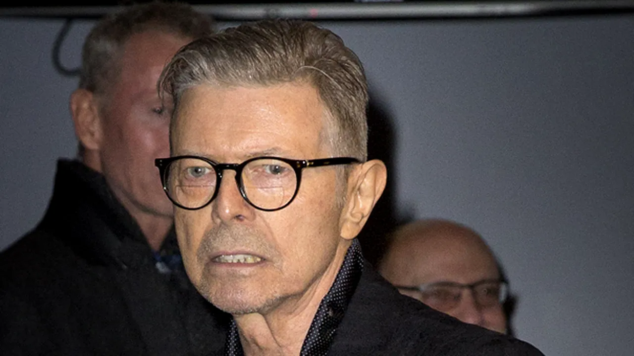 David Bowie şi Leonard Cohen au fost nominalizaţi postum la premiile Brit Awards