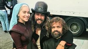 Urzeală cu...vampiri. Noua producţie îi aduce împreună pe Jason Momoa şi Peter Dinklage