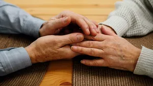 Cel mai longeviv cuplu căsătorit din lume trăiește la Miami: 83 de ani de iubire care a învins războiul și timpul. Care este secretul unui mariaj atât de lung