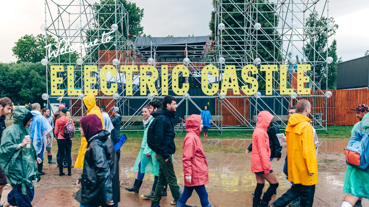 Viralul lui Banu: Cronică de Festival / Electric Castle - FOTO