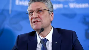 Expert german: Ştim cu siguranţă că va exista un al doilea val al epidemiei de coronavirus / E posibil să avem chiar şi un al treilea val epidemic