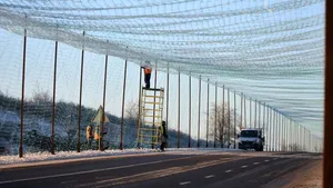 Ucraina va instala plase anti-dronă pe 4.000 de kilometri de drumuri până la sfârșitul anului