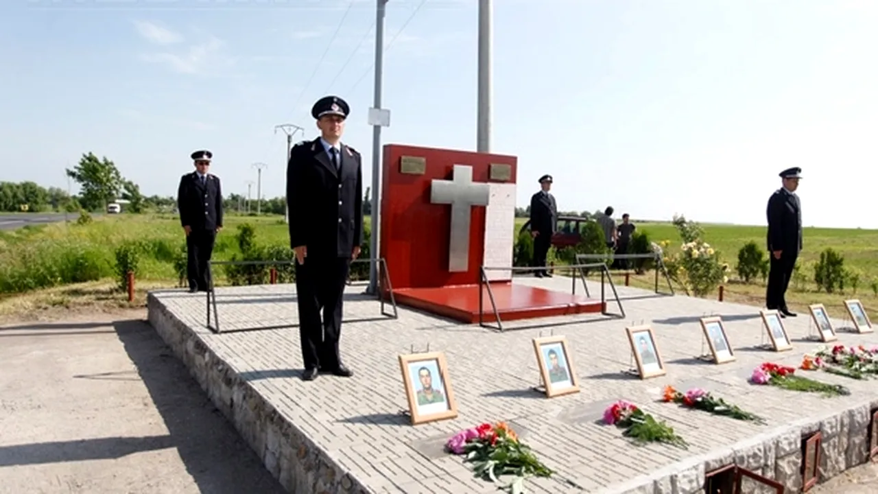 S-au împlinit 14 ani de la tragedia de la Mihăileşti în urma căreia 18 persoane şi-au pierdut viaţa şi alte 13 au fost rănite