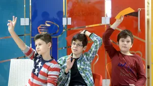 Bursa de merit pentru locul I la olimpiadele şcolare internaţionale, un salariul de bază minim brut 