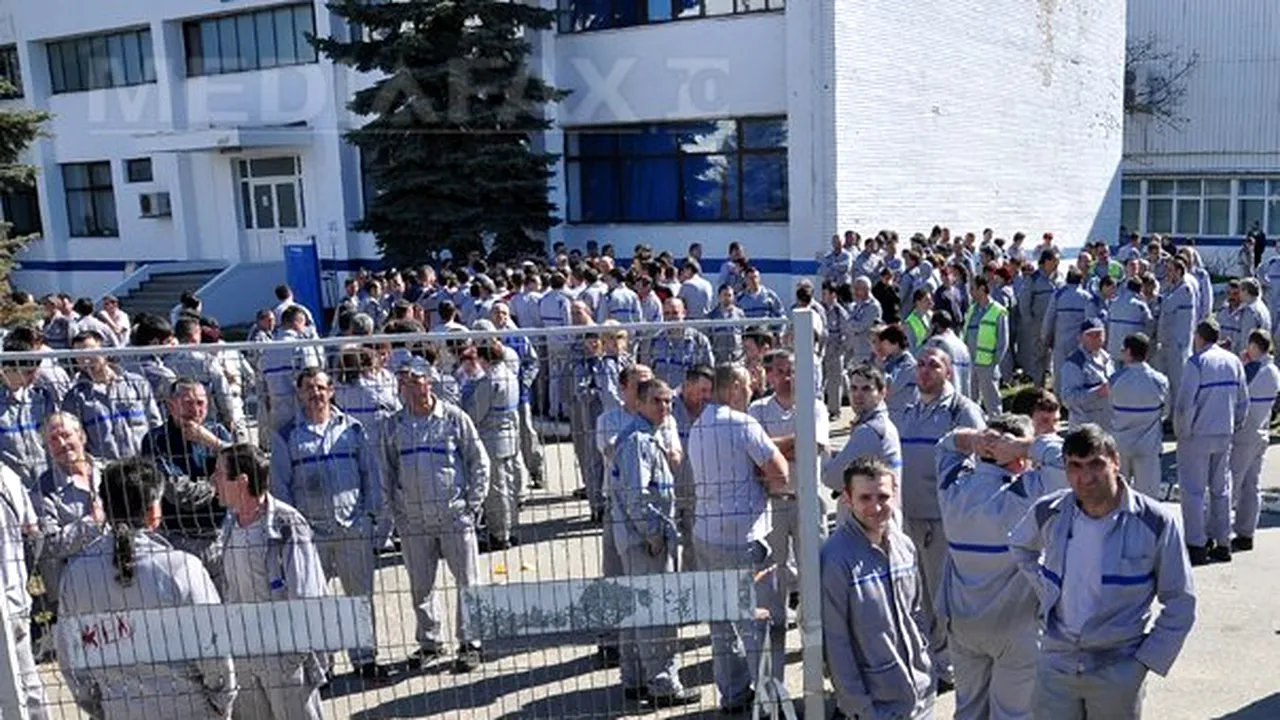 Dacia: Protestul este ilegal. Participanţii la grevă nu vor fi plătiţi