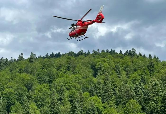 NEWS ALERT UPDATE Patru alpiniști s-au prăbușit pe Valea Albișoarei, în Bușteni, după ruperea unei corzi. O femeie a murit