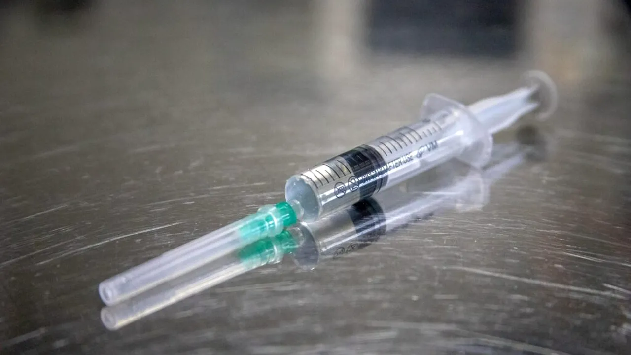 Un condamnat la moarte ar putea fi executat cu o injecție cu substanțe expirate