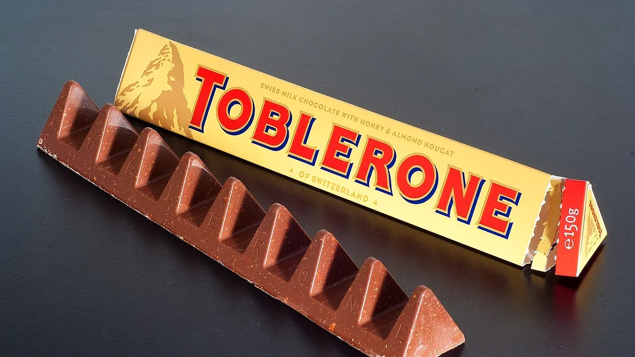 Ciocolata Toblerone este obligată să schimbe ambalajul după ce a mutat o parte din producţie în afara Elveţiei