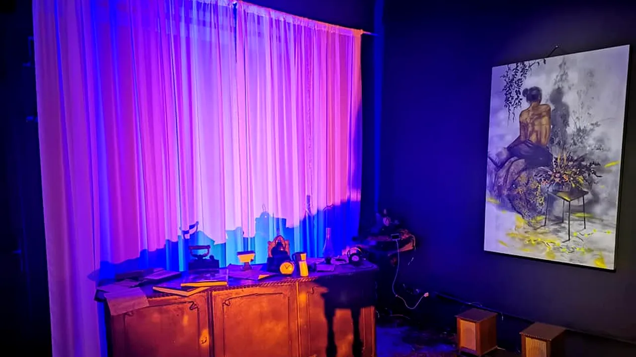 Vezi, auzi, miroşi, înţelegi. „SHE WAS HERE” este expoziţia care îţi va stimula toate simţurile