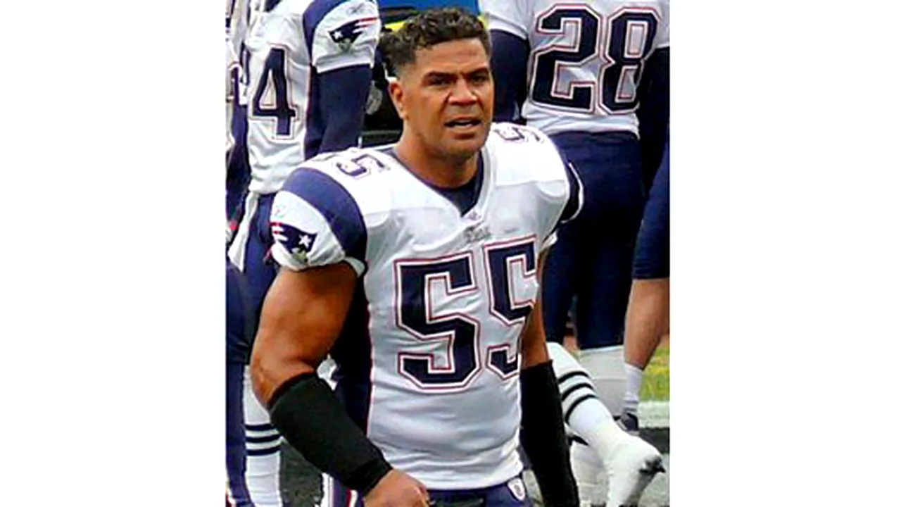 Fostul star al fotbalului american, Junior Seau, a fost găsit mort