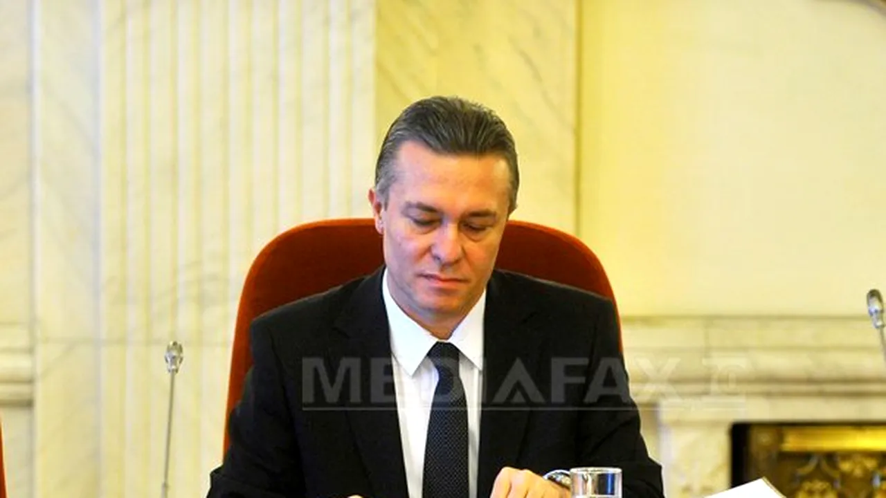 Diaconescu îi cere lui Ponta să nu îi schimbe pe secretarii de stat din MAE