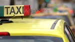 Taximetrist cercetat pentru înșelăciune după ce a încasat 400 de euro de la un turist de 90 de ani