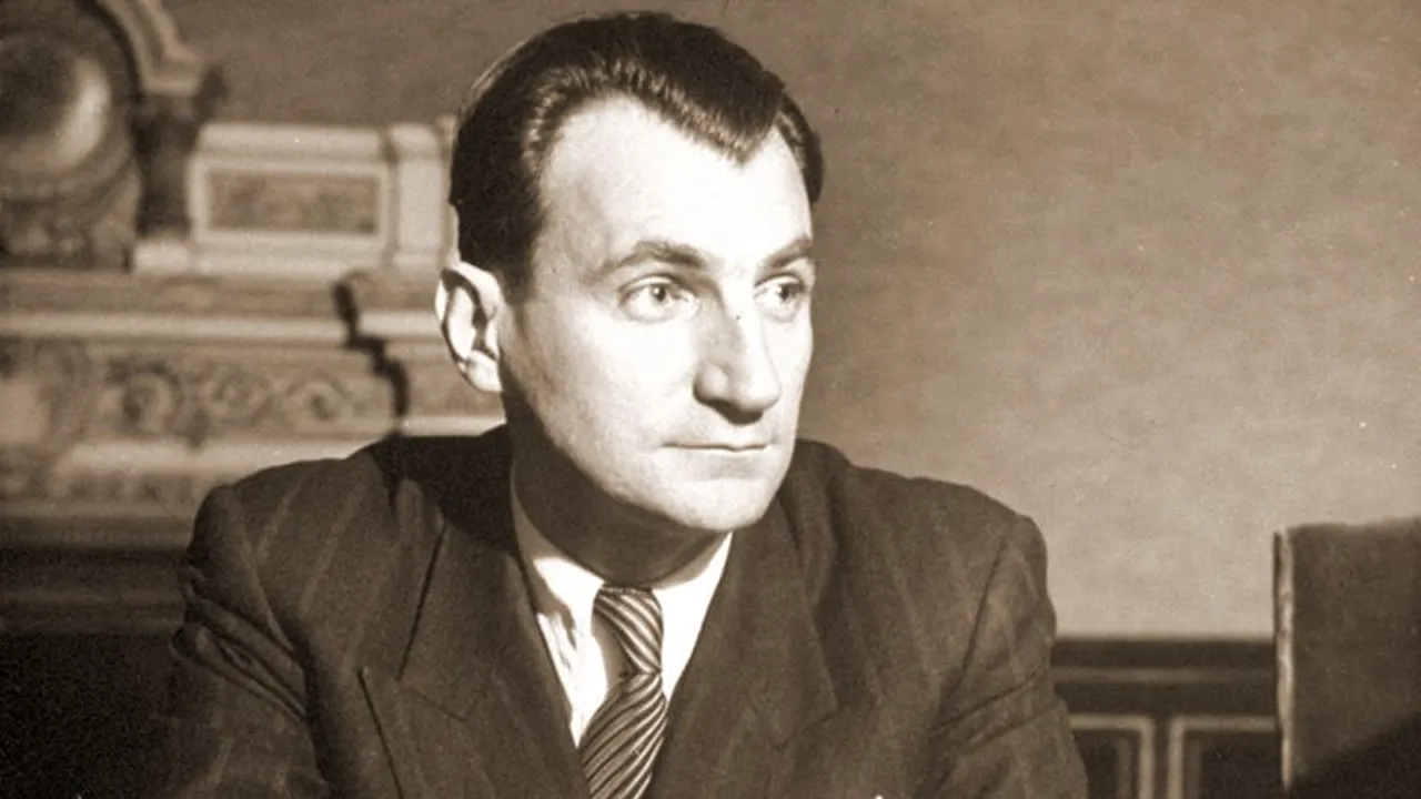 ISTORIA FĂRĂ PERDEA, MARIUS OPREA / Sfîrşitul celui care a zis că mai întîi e român şi apoi comunist: în arest, Pătrăşcanu a încercat să-şi taie venele, apoi a înghiţit lama făcută bucăţi, a vrut să se otrăvească şi în cele din urmă a fost împuşcat prin vizetă
