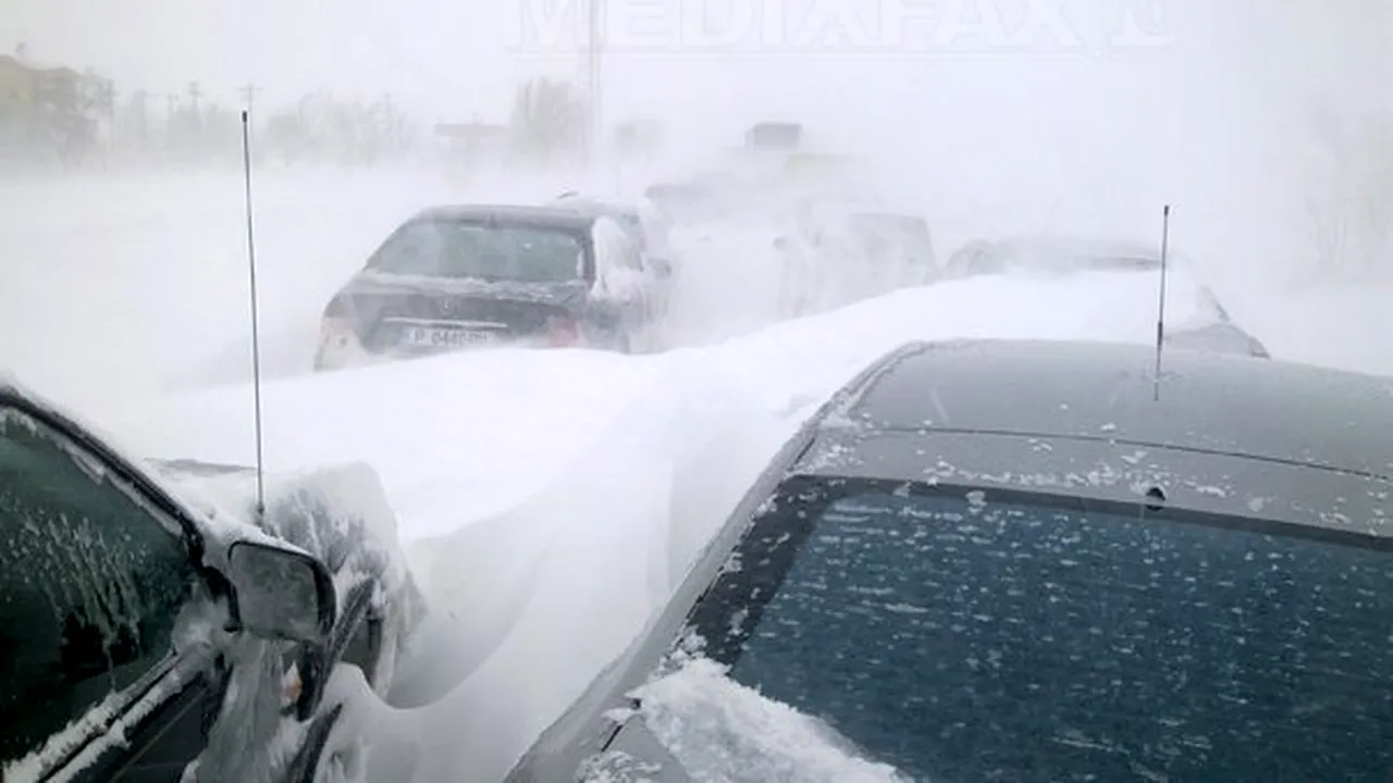 NINSOARE ŞI VISCOL: 36 DN-uri şi autostrăzi închise, 40 de trenuri întârziate - VIDEO
