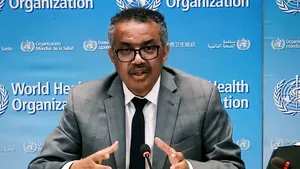 Mesajul şefului OMS: ”Nu trebuie să renunţăm” în lupta împotriva pandemiei, în contextul creşterii numărului de cazuri de Covid în ​​Europa şi în SUA