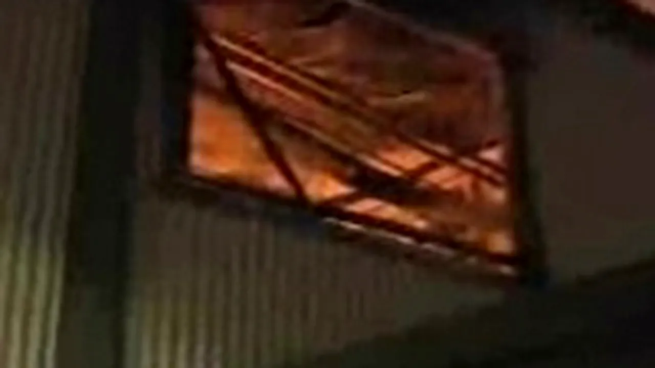 Un club bucureştean a fost distrus de un incendiu