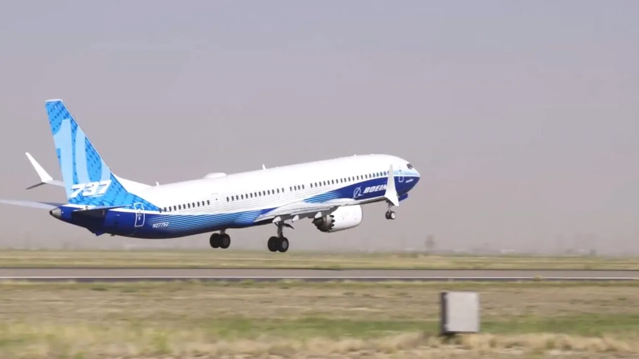 Boeing 737 MAX 10 primește aprobarea pentru zboruri comerciale după aproape zece ani de așteptare. Avionul ar putea intra în serviciu din 2027