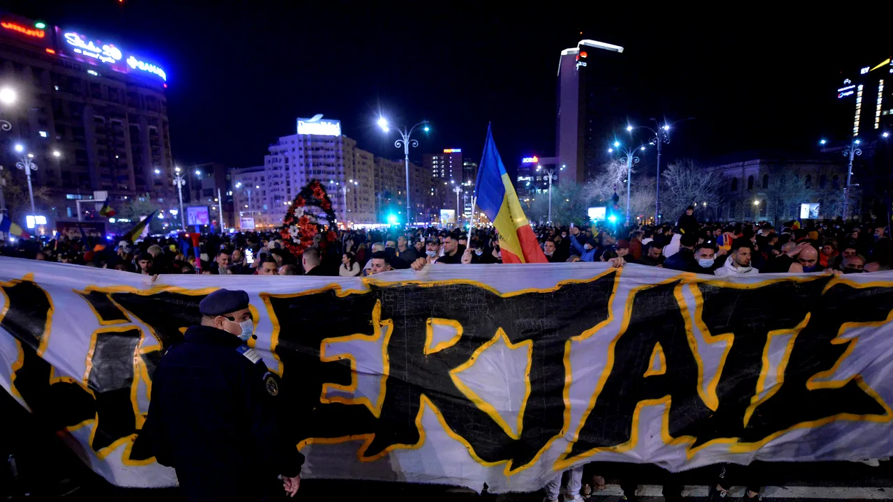 COMENTARIU Marius Oprea | Oamenii au ieşit în stradă împotriva guvernării bunului plac. Să-şi apere libertatea