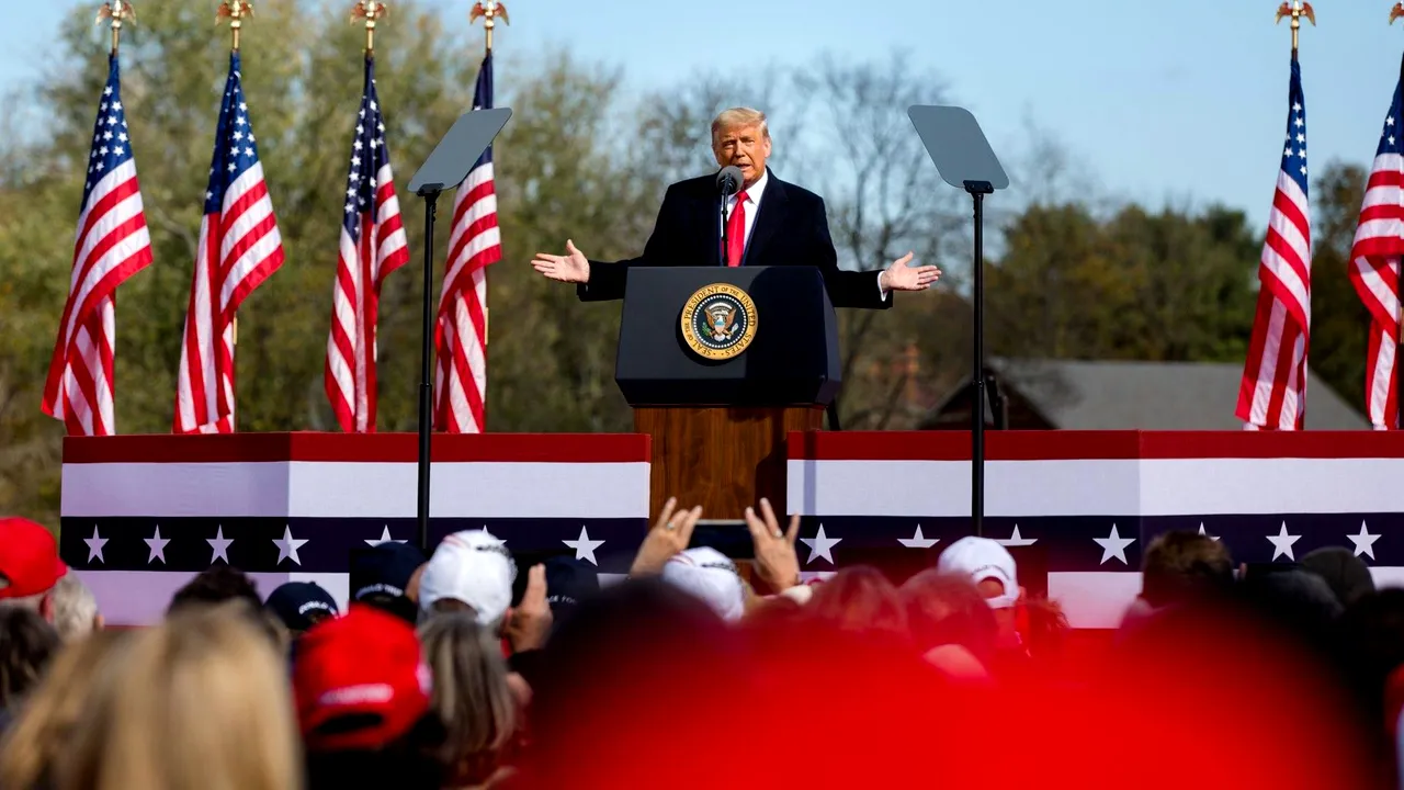 Donald Trump ar putea fi descalificat de la alegerile din 2024 de către Curtea Supremă, susţine Newsweek 