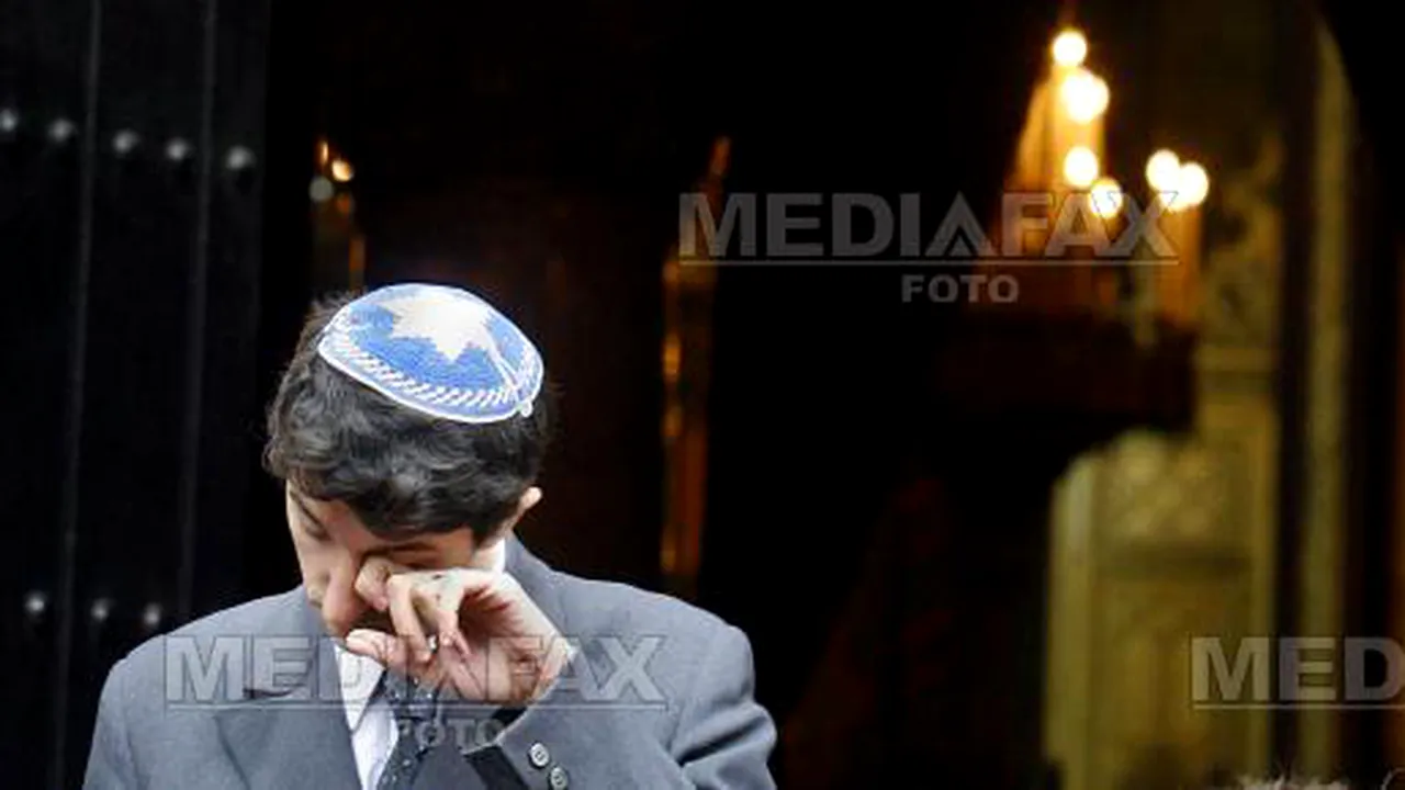 Victimele Holocaustului, comemorate în toată ţara