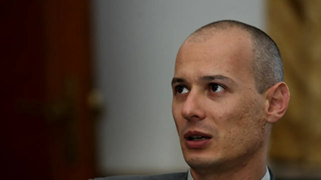 Olteanu: Boc a minţit când a spus că românii nu vor plăti ei datoria către FMI