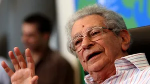 Regizorul egiptean Youssef Chahine, spitalizat după ce a intrat în comă