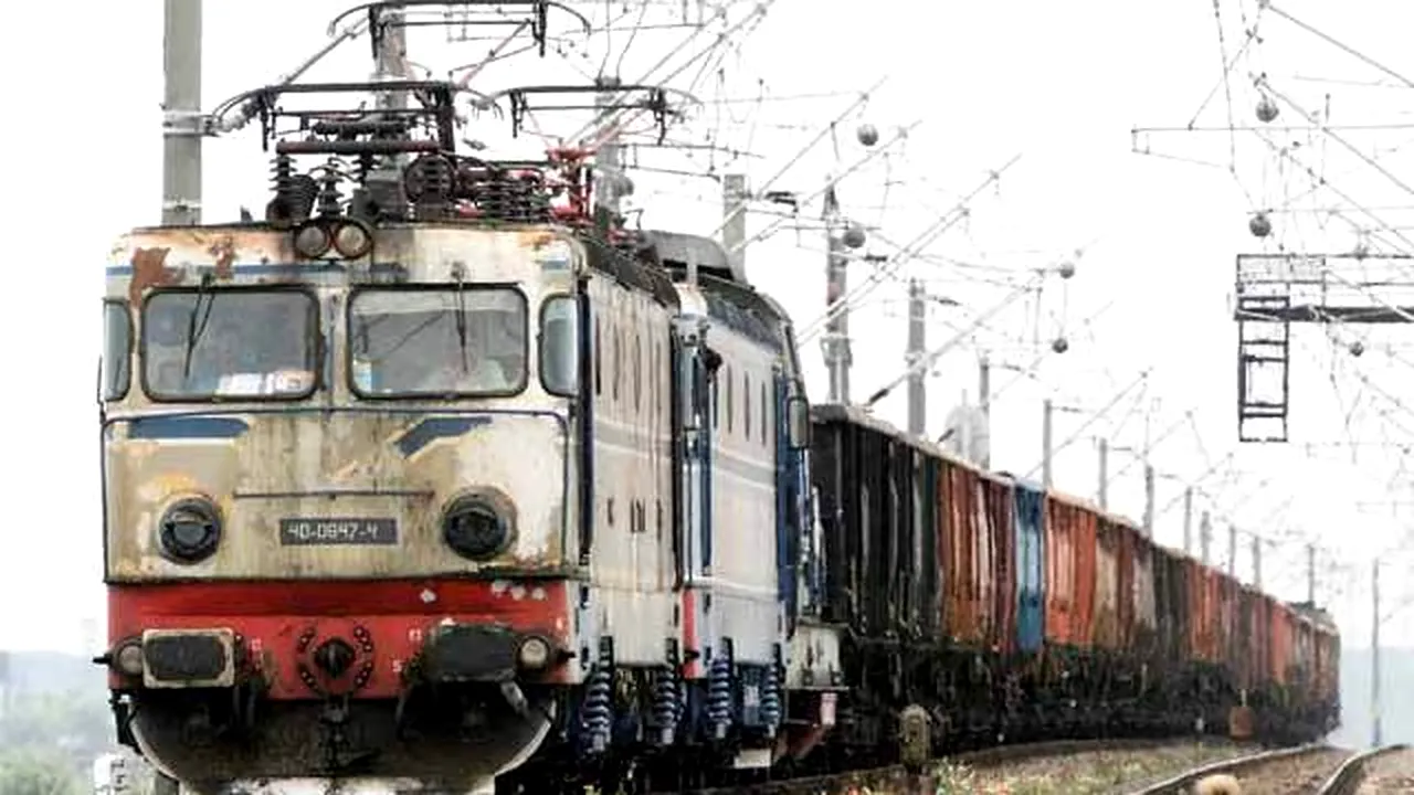 Reabilitarea liniei ferate Bucureşti-Constanţa a costat dublu faţă de standarde şi a întârziat 6 ani