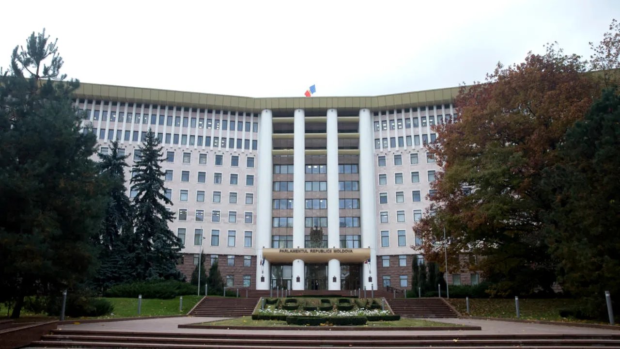 Un nou bloc politic ce reuneşte partide care vor unirea cu România se pregăteşte să intre în cursa electorală din Republica Moldova