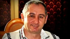 Un primar din Gorj jigneşte românii din Diaspora: „Gunoaie, slugi occidentale”/ Edilul se apără: Contul e fals / FOTO