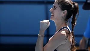 Sorana Cîrstea o învinge într-o manieră entuziasmantă pe favorita 20 Petra Kvitova la Australian Open 
