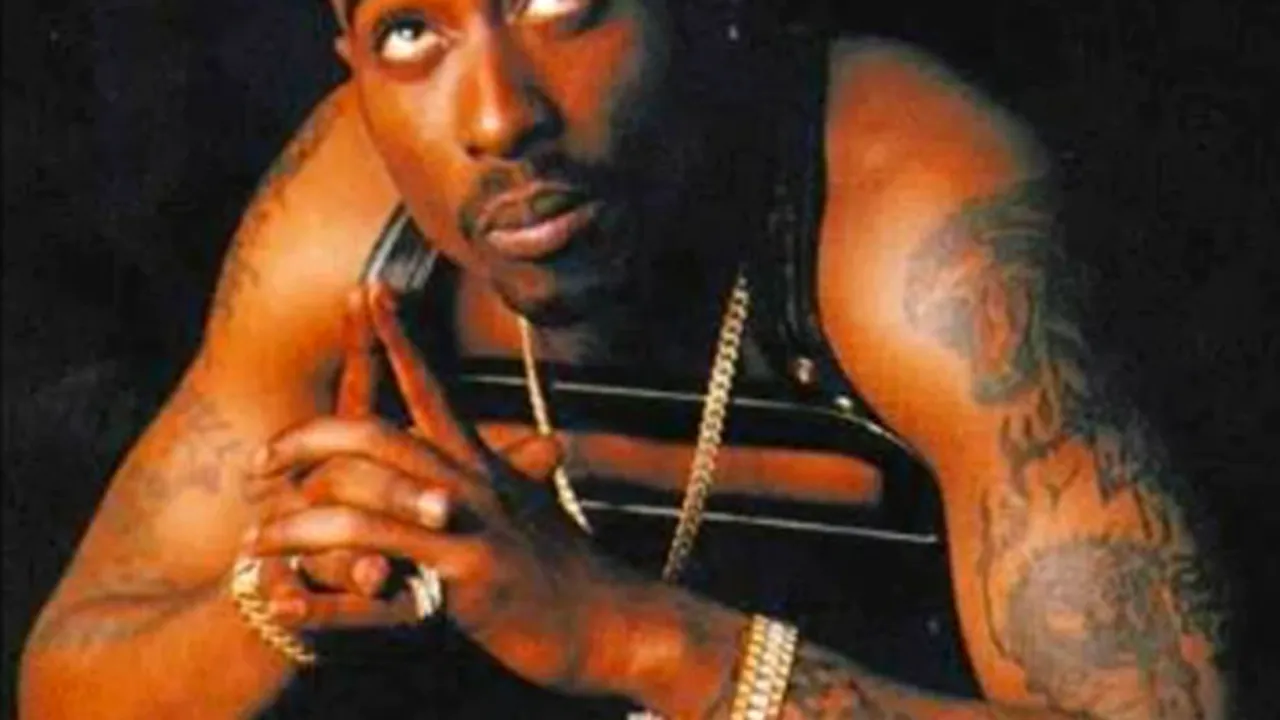 Un film biografic despre rapperul Tupac Shakur va fi regizat de John Singleton