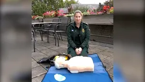 Tutorialul care vă poate ajuta să salvaţi o viaţă