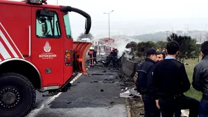 FOTO, VIDEO ISTANBUL: Un elicopter s-a PRĂBUŞIT după ce a lovit un turn de televiziune. Patru dintre victime sunt cetăţeni RUŞI