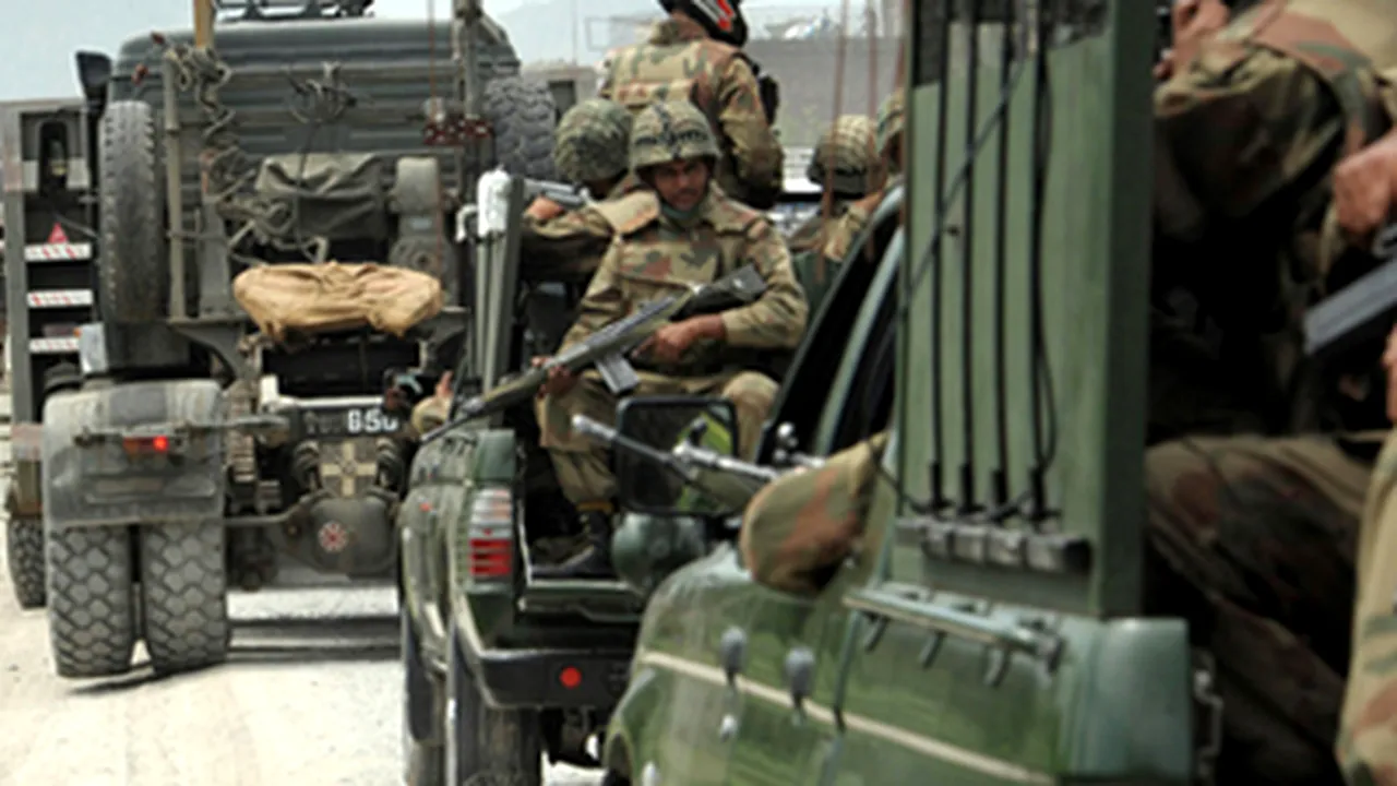 Al-Qaida profită de avansul talibanilor în Pakistan pentru a consolida militanţii din zonă