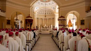 SUA: Episcopii catolici condamnă ferm politica de imigraţie a administraţiei Trump