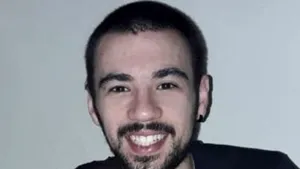 Adolescent de 19 ani, ucis de coronavirus după ce doctorul i-a spus că e tânăr şi nu trebuie să-şi facă griji