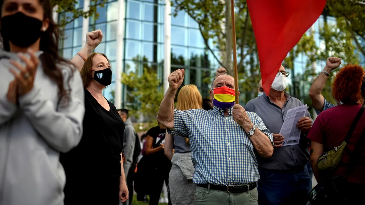 Noi proteste în Madrid împotriva măsurilor de carantină impuse în unele părţi din regiune: „Nu este izolare, ci segregare!”