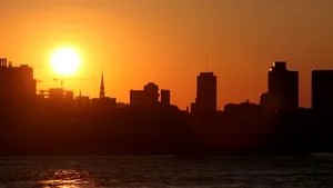 Val de caniculă în regiunea Quebec. Cel puţin 18 DECESE din cauza temperaturilor ridicate