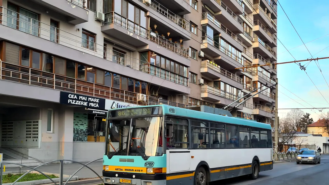 Anunţ de la STB: Abonamente metropolitane anuale pentru elevi şi studenţi, disponibile de miercuri