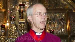 Bancherii, compătimiţi de şeful Bisericii Anglicane