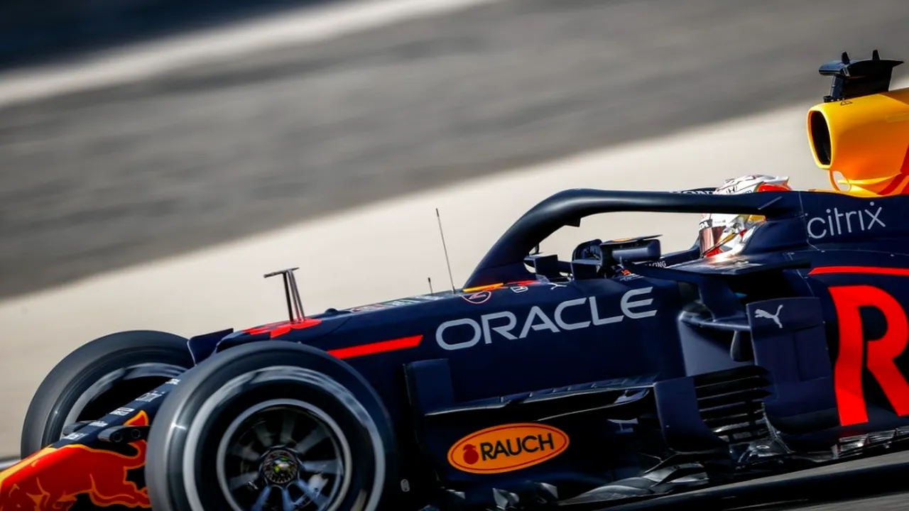 Max Verstappen în pole position la Marele Premiu al Bahrainului de Formula 1