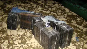 Metodă inedită de contrabandă: Ţigări 